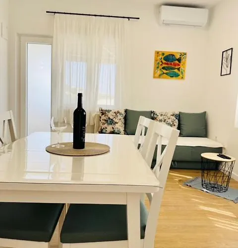 アパート Sanja Vlašići